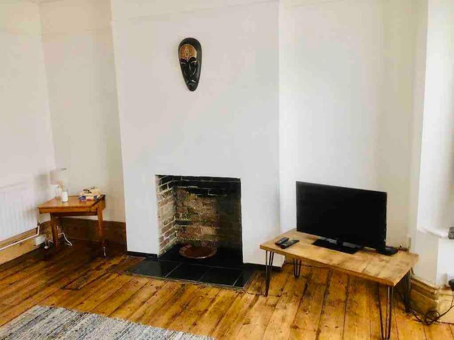 Seaside Flat In The Heart Of Herne Bay Exterior photo